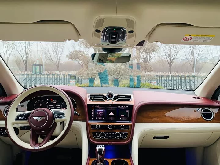 Bentley Bentayga