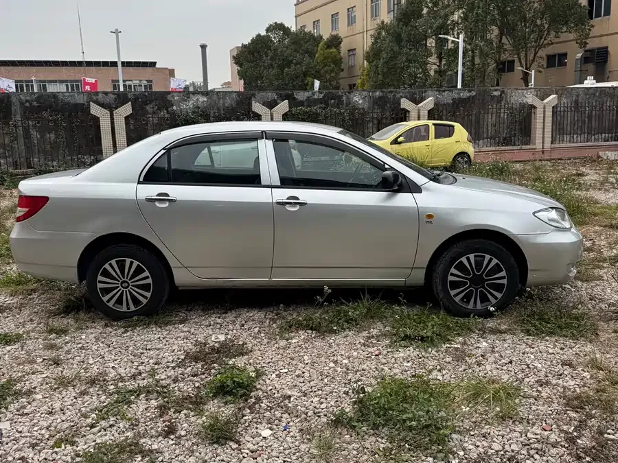 BYD F3