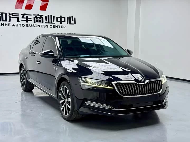 Skoda SuperB