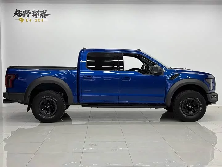 Ford F-150 Raptor