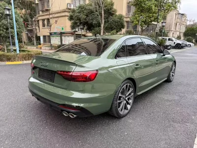 Audi S4