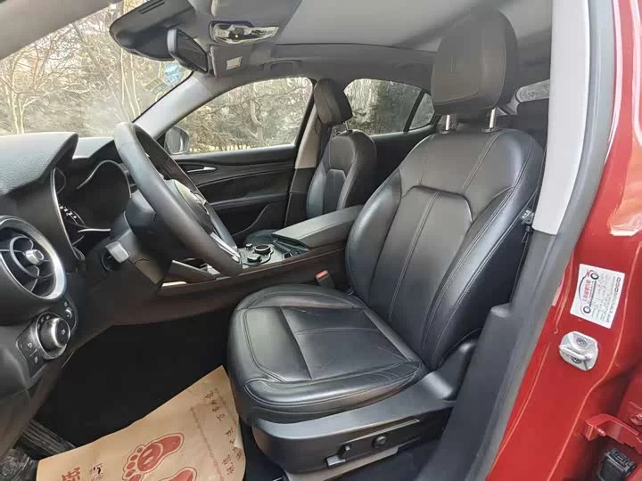 alfa romeo Stelvio