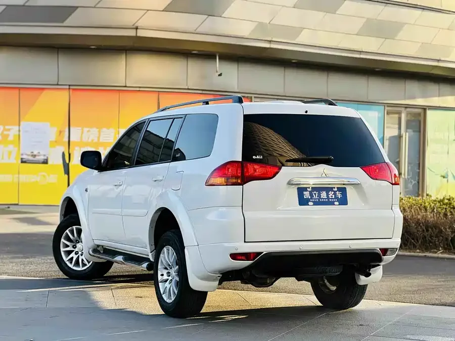 Mitsubishi Pajero Sport
