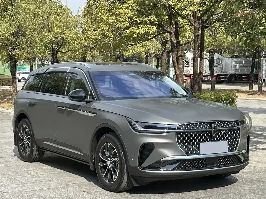 Lincoln Navigator