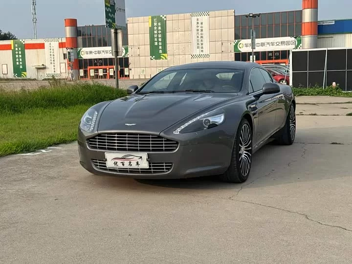 Aston Martin Rapide