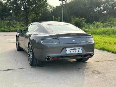 Aston Martin Rapide