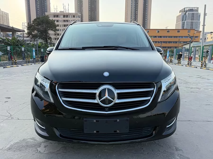 Mercedes Benz Class V