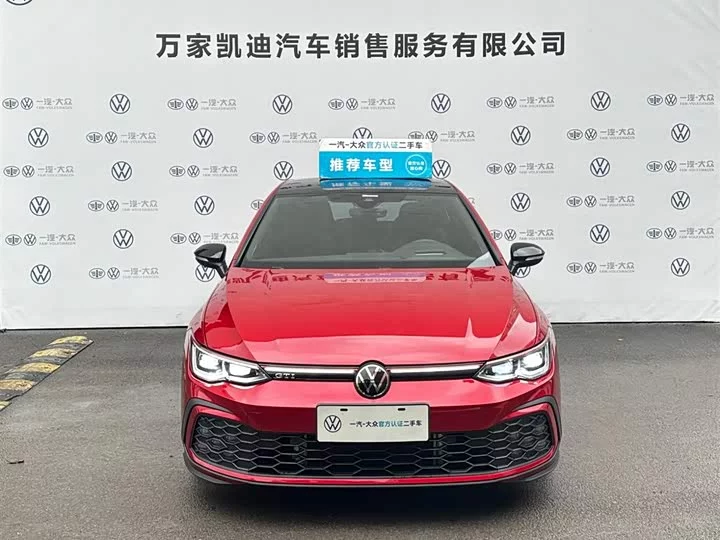 Volkswagen Golf GTI