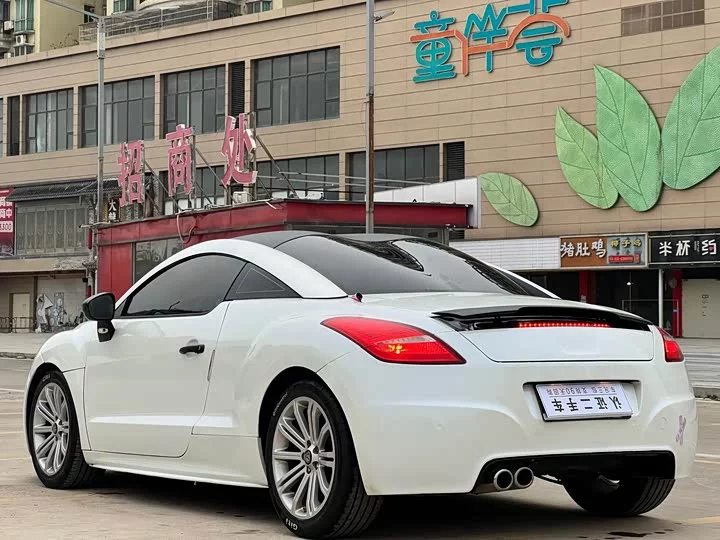 Peugeot RCZ