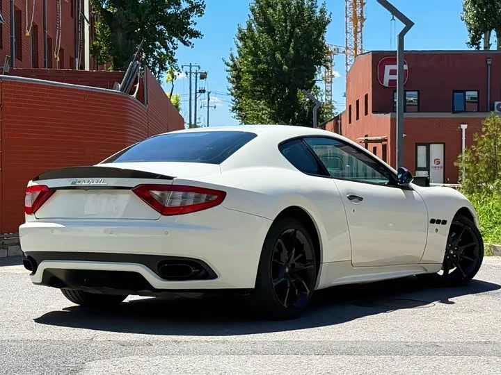 Maserati GranTurismo