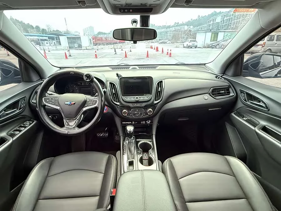 Chevrolet Explorer