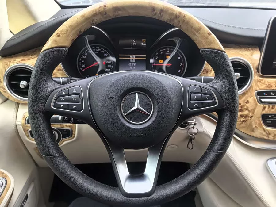 Mercedes Benz Class V