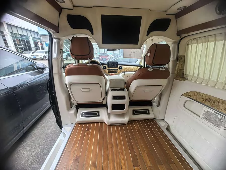 Mercedes Benz Class V