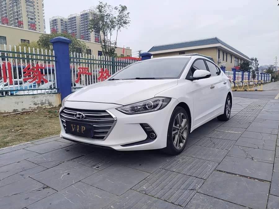Hyundai elantra
