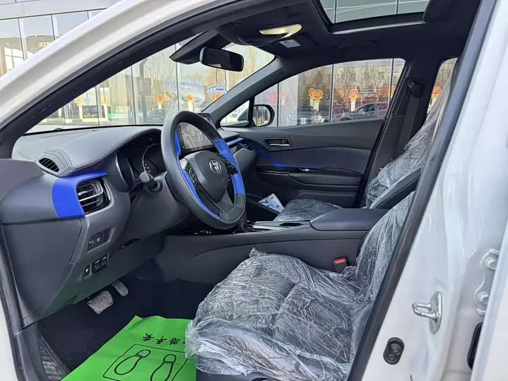 Toyota Yize IZOA