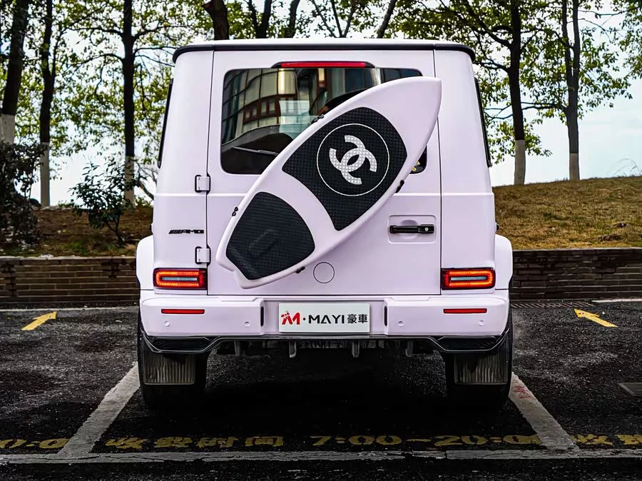 Mercedes Benz G-rated