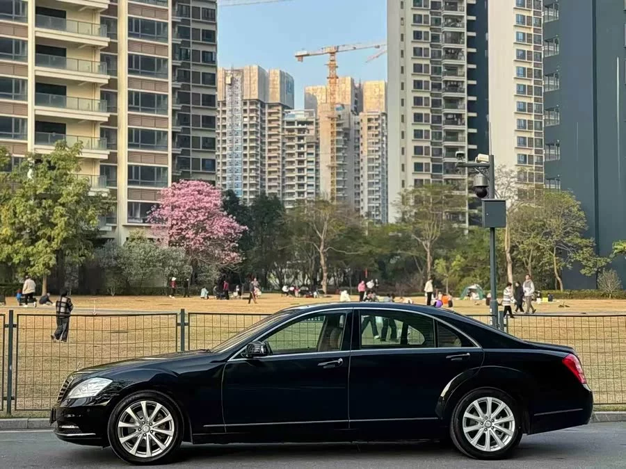 Mercedes Benz S class