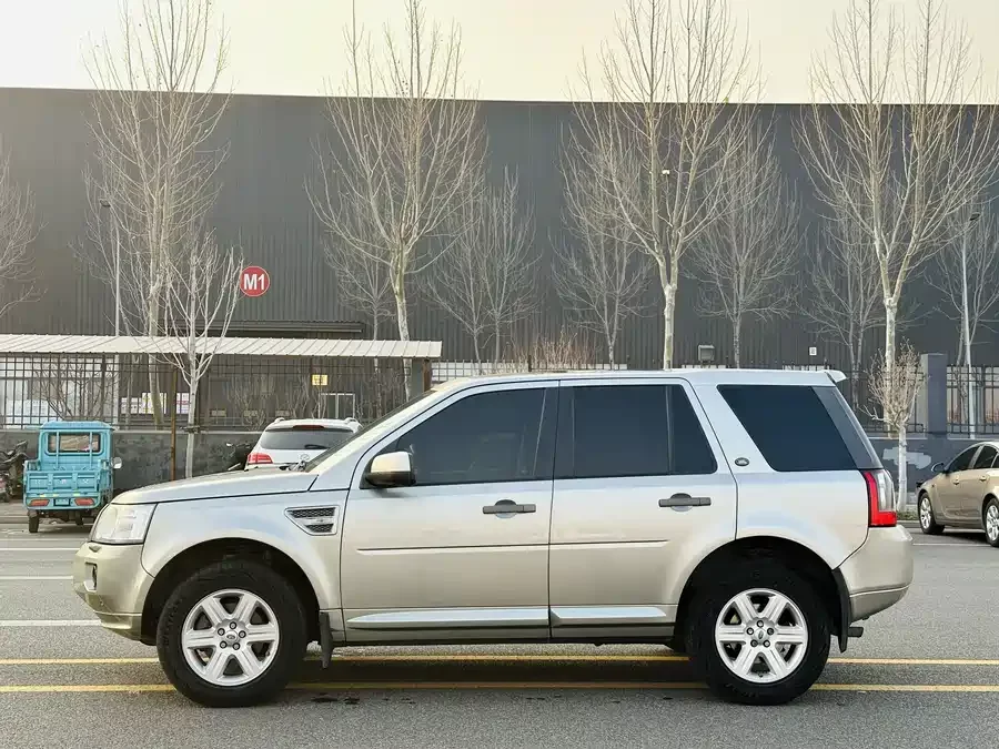 Land Rover Freelander 2