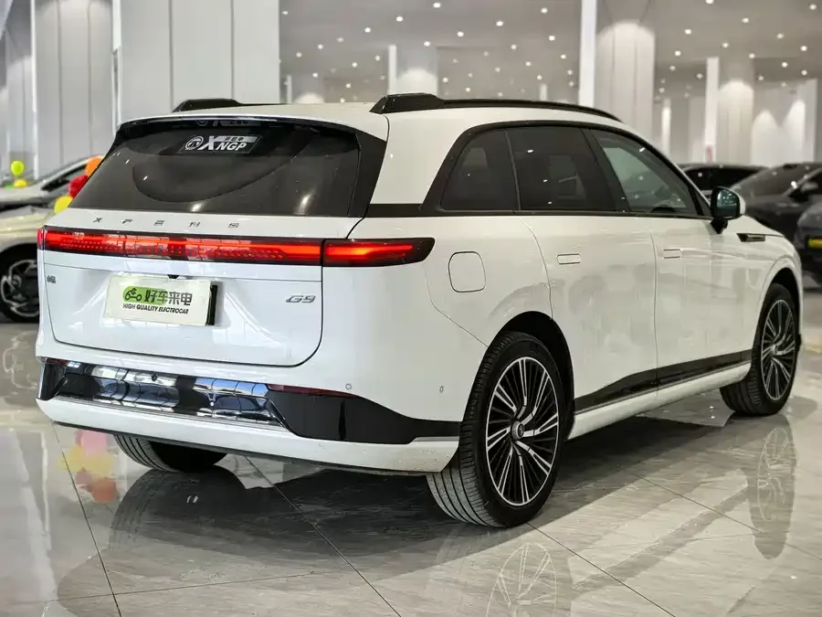 Xpeng G9