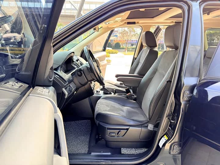 Land Rover Freelander 2