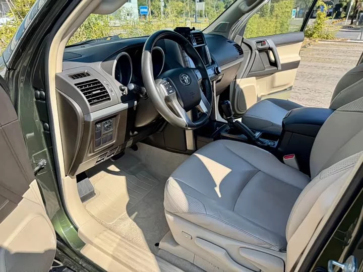 Toyota Prado
