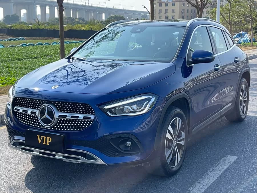 Mercedes Benz GLA