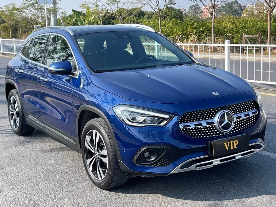 Mercedes Benz GLA