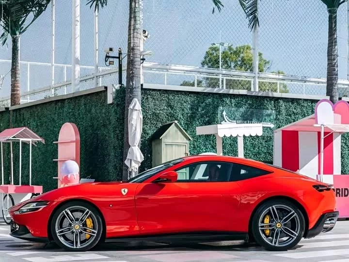 ferrari Roma