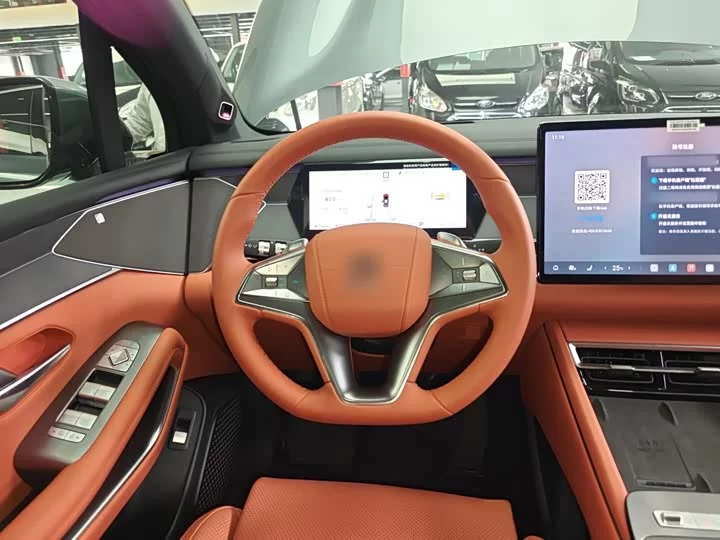 BYD Tang L