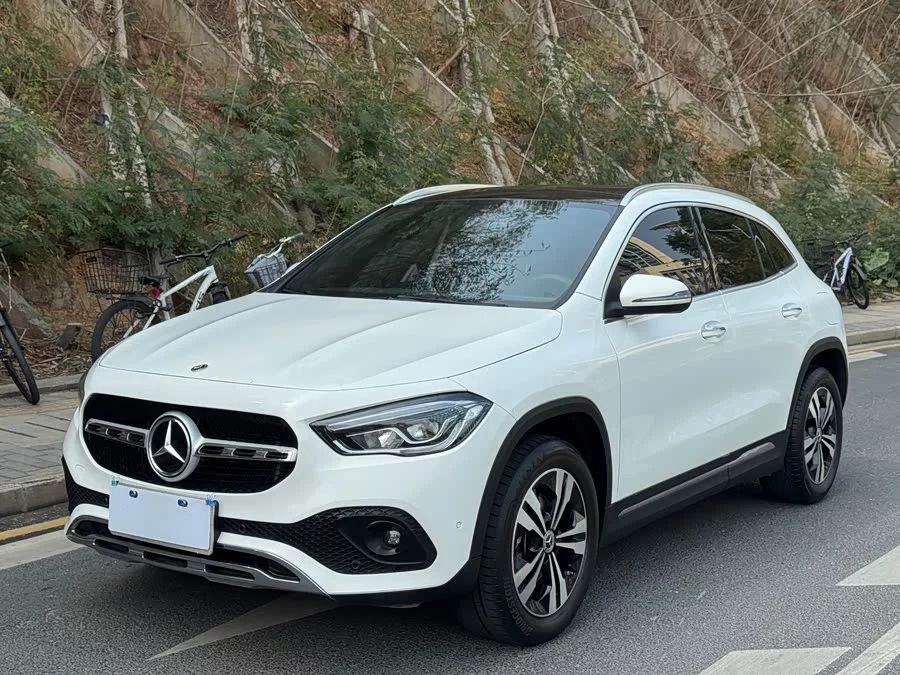 Mercedes Benz GLA