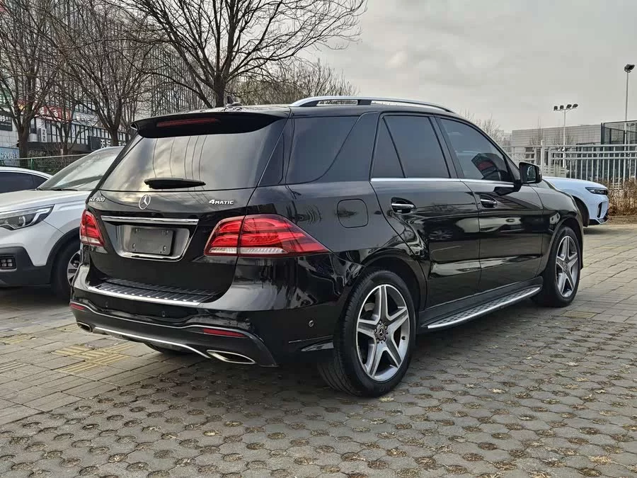Mercedes Benz GLE (Imported)