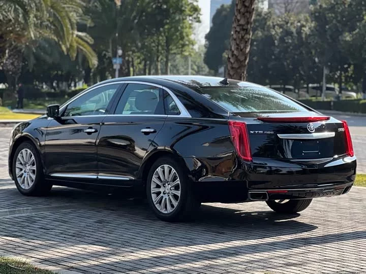 Cadillac XTS