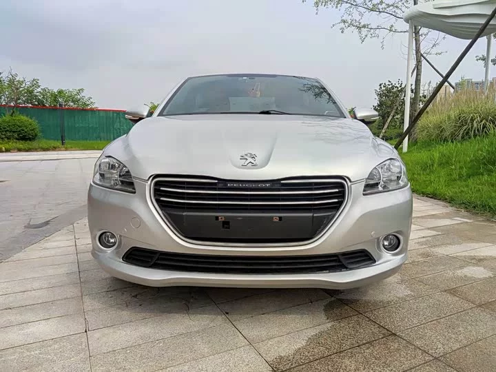 Peugeot 301
