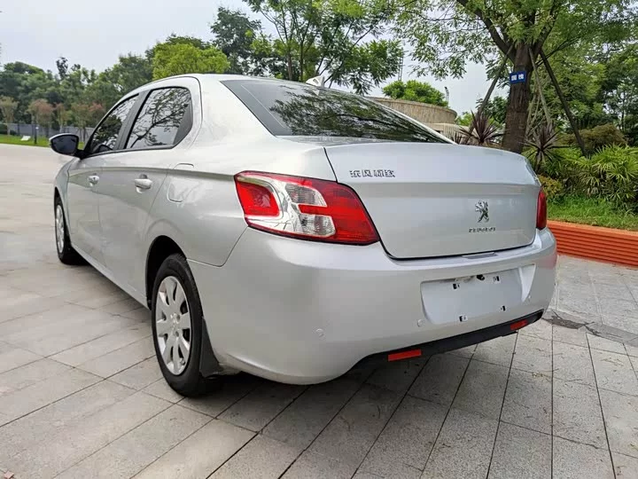 Peugeot 301