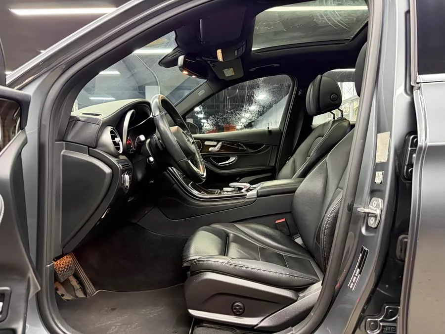 Mercedes Benz GLC