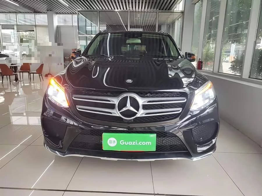Mercedes Benz GLE (Imported)