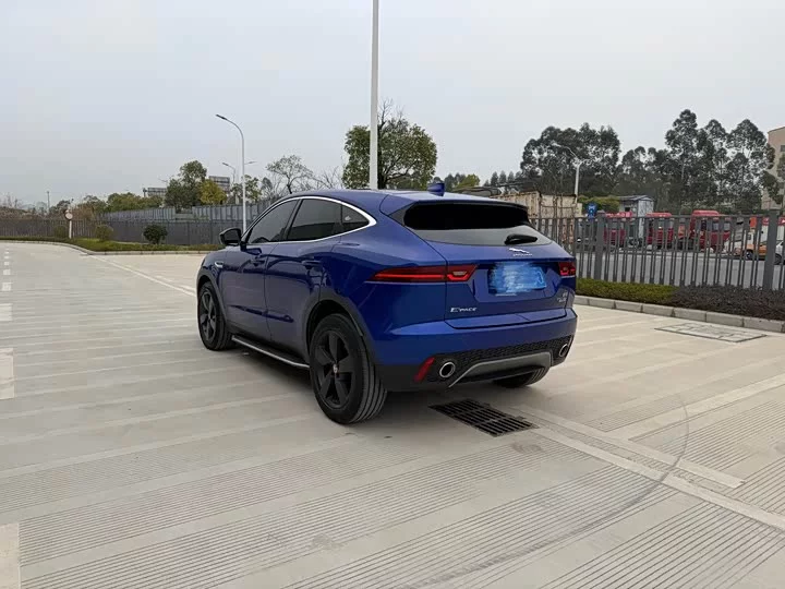 Jaguar E-PACE