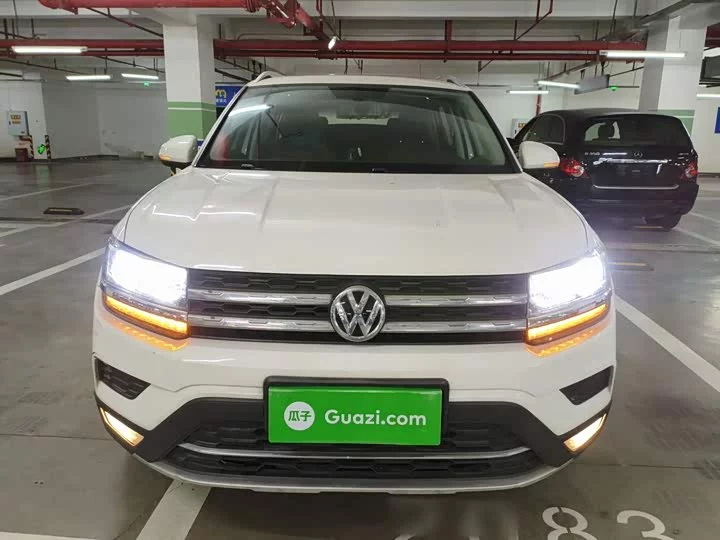 Volkswagen Tharu