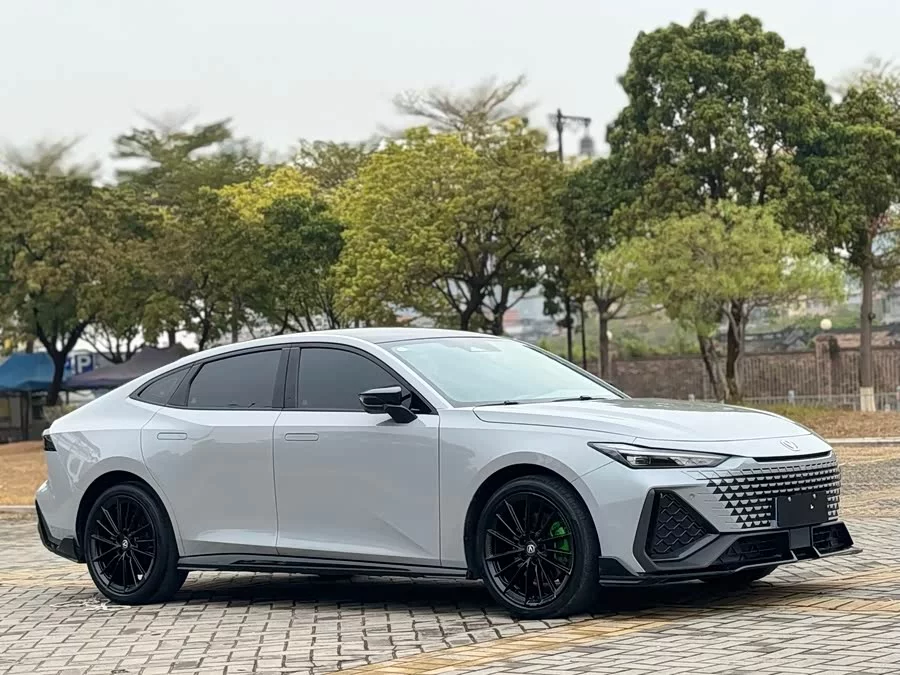 Changan UNI-V
