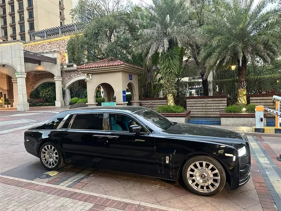Rolls-Royce Phantom