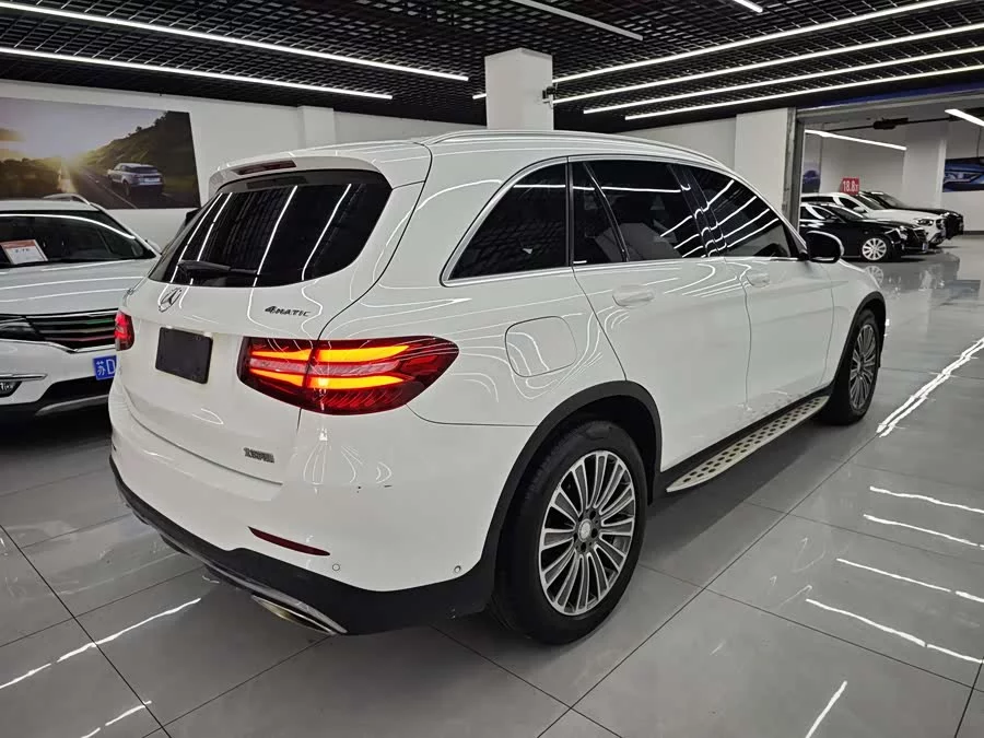 Mercedes Benz GLC
