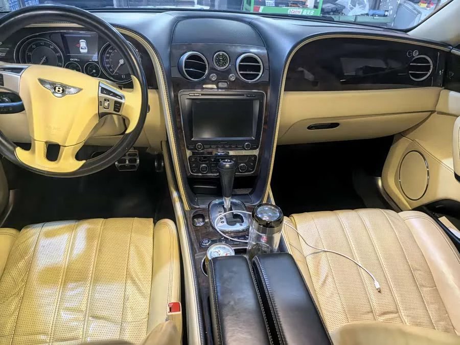 Bentley Flying Spur