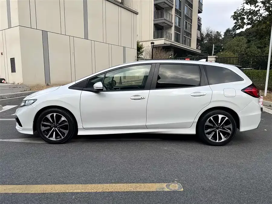 Honda Jade