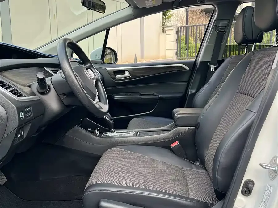 Honda Jade
