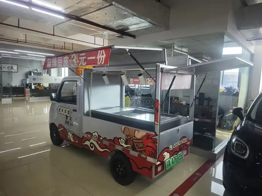 Wuling E10