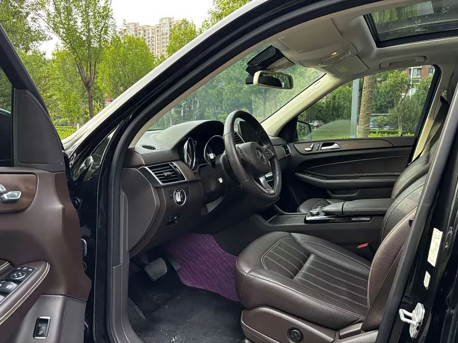 Mercedes Benz GLE (Imported)