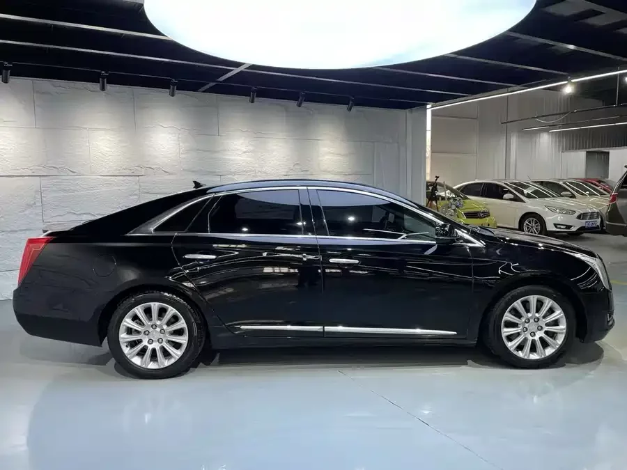 Cadillac XTS