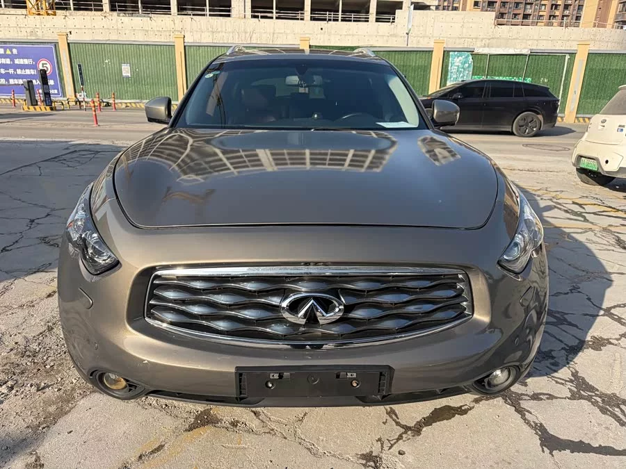 Infiniti FX