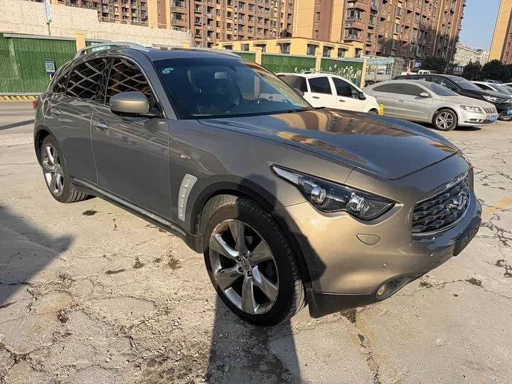 Infiniti FX