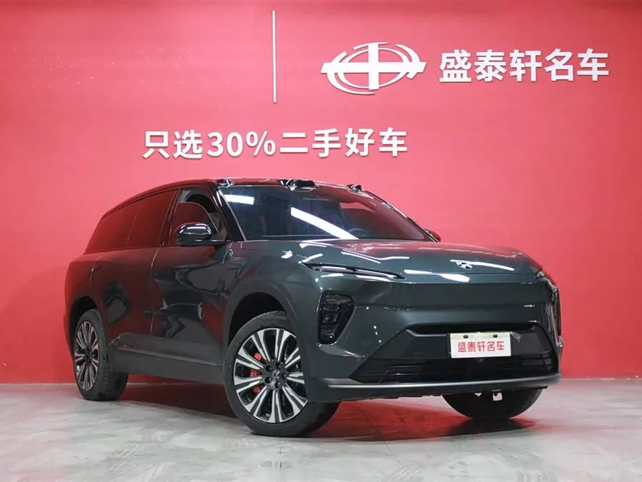 NIO ES8